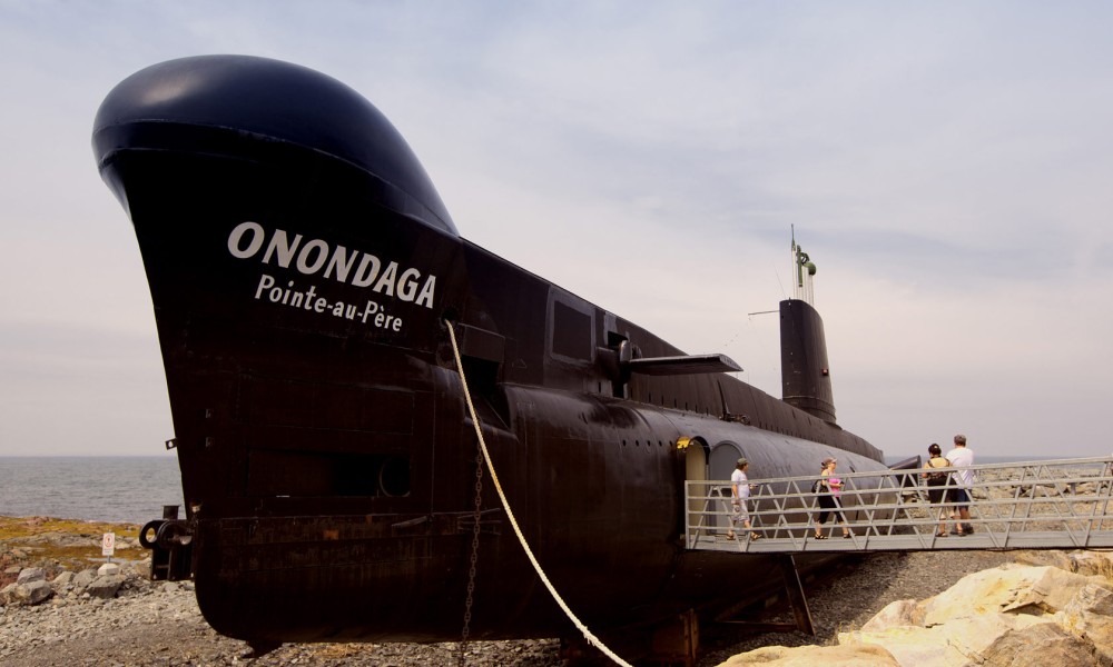 Soulèvement du sous-marin Onondaga: Plus bas soumissionnaire de Saint-Arsène