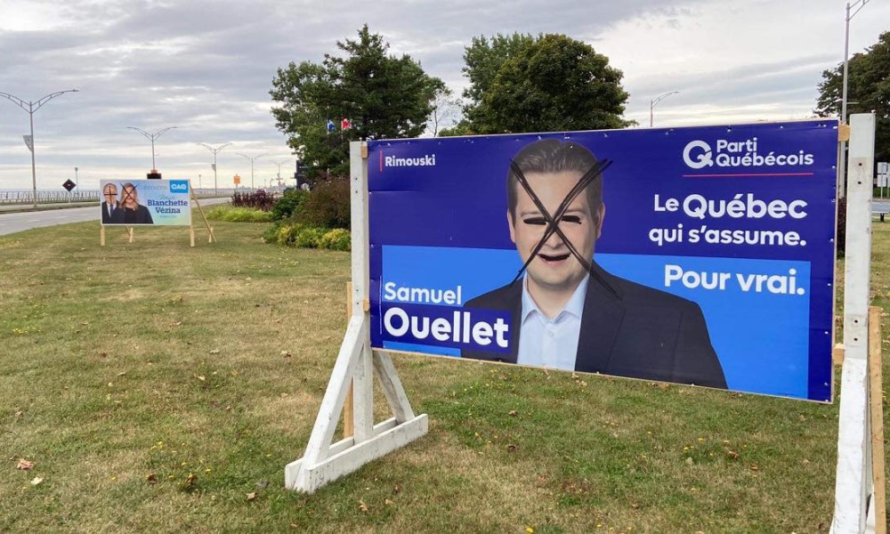 Des pancartes électorales déjà vandalisées